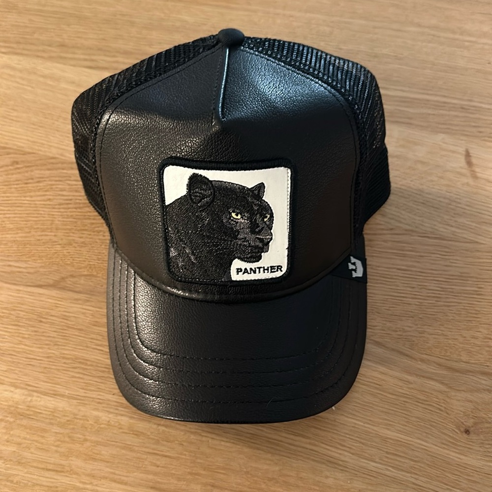 NEW Goorin Bros Leather Hat